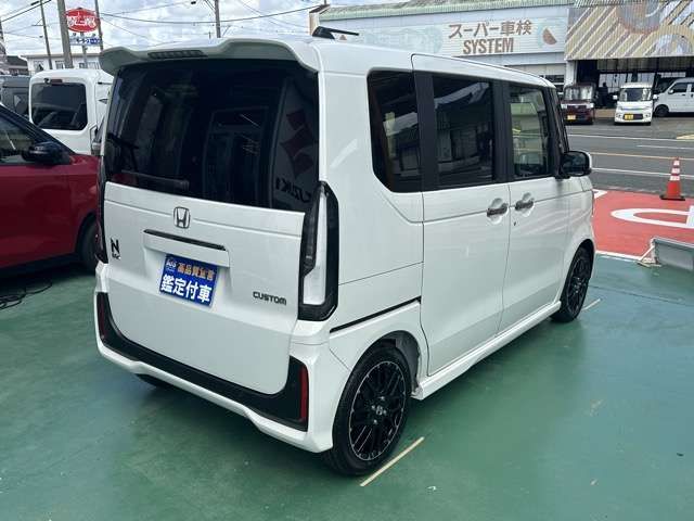 N BOX CUSTOM