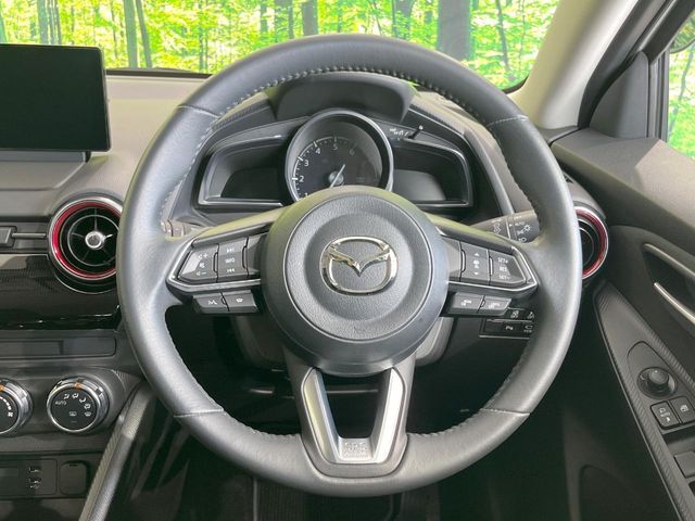 MAZDA2