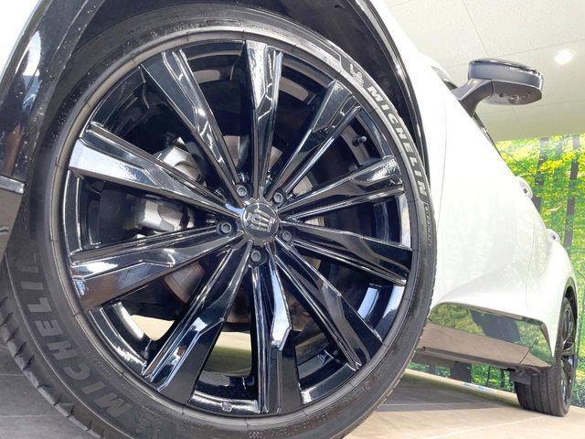 CROWN SPORT