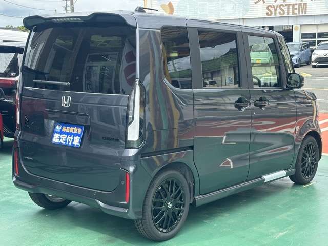 N BOX CUSTOM