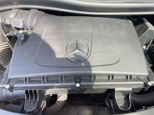 MERCEDES BENZ V class
