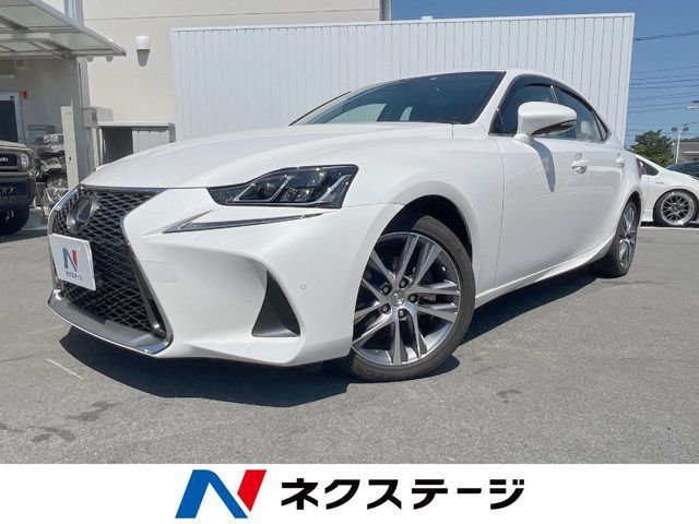 LEXUS IS300h AWD