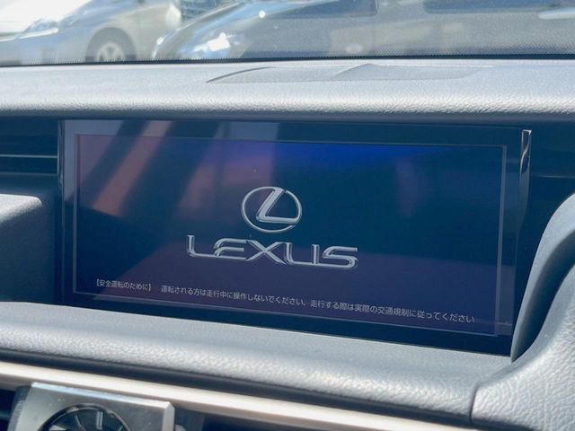 LEXUS IS300h AWD