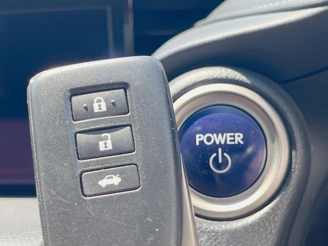 LEXUS IS300h AWD