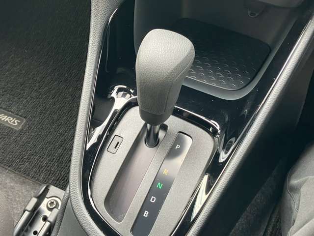 YARIS HYBRID