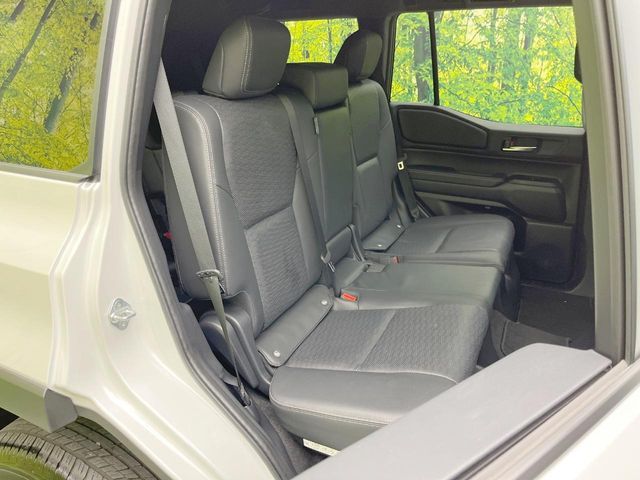 LANDCRUISER 250
