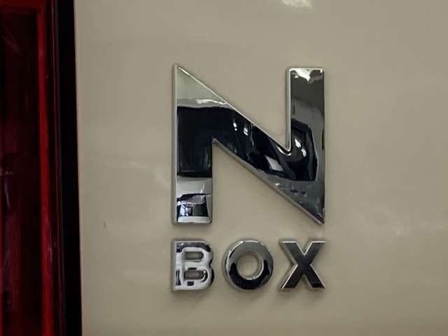 N BOX