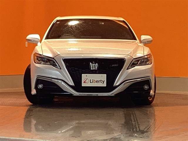 CROWN sedan