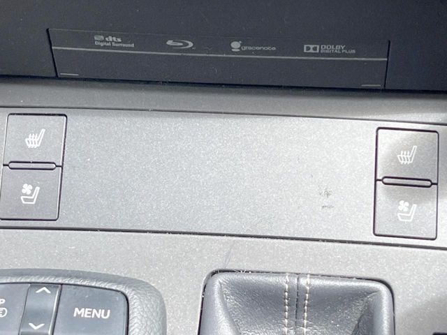 LEXUS IS300h
