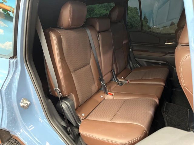 LANDCRUISER 250