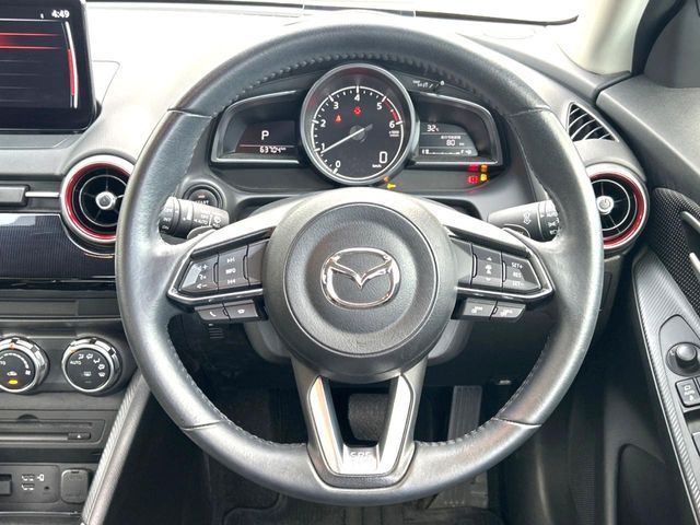 MAZDA2