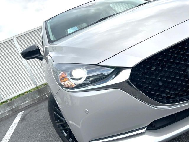 MAZDA2