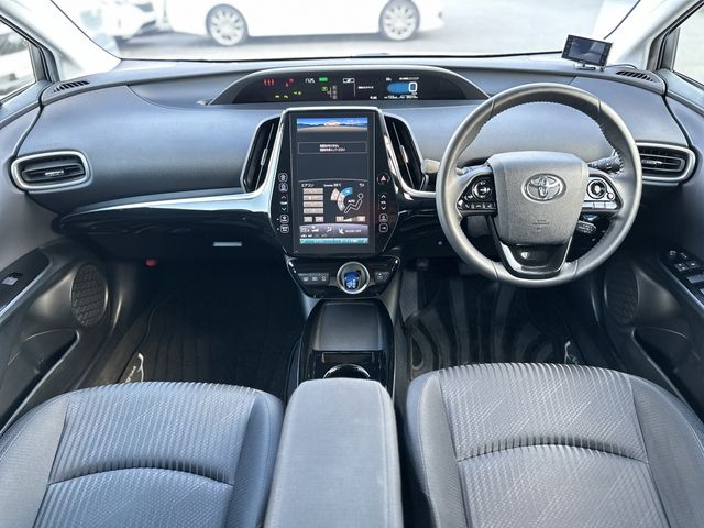 PRIUS PHV