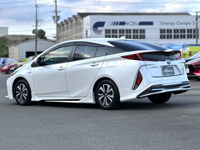 PRIUS PHV