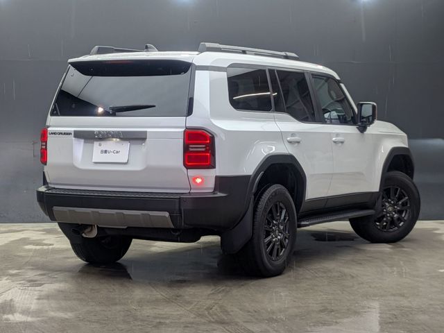 LANDCRUISER 250
