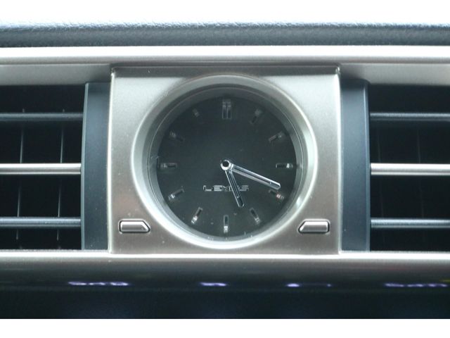 LEXUS IS300h