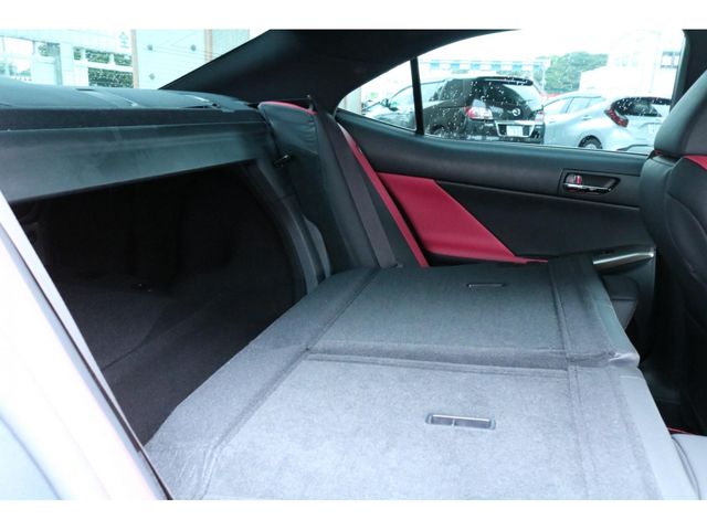 LEXUS IS300h