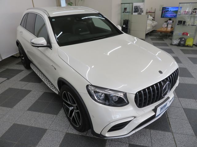 MERCEDES AMG GLCclass