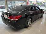 CROWN sedan