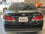 CROWN sedan