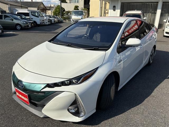PRIUS PHV