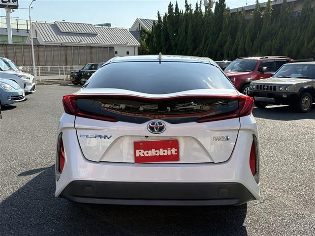 PRIUS PHV