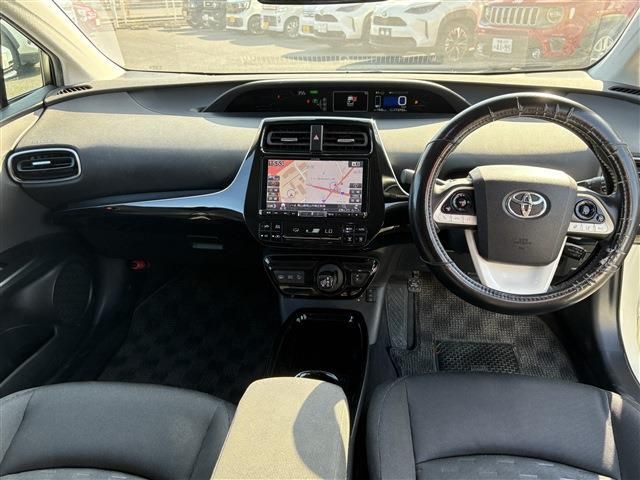 PRIUS PHV