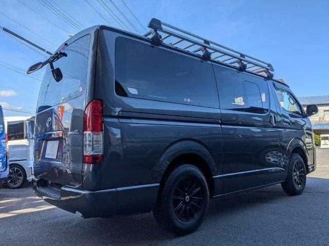 REGIUSACE van 2WD