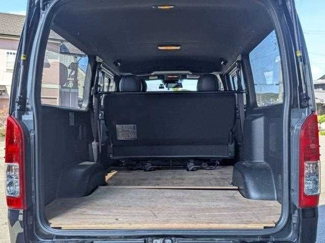 REGIUSACE van 2WD
