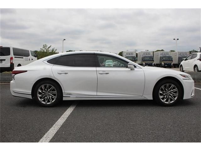 LEXUS LS500h