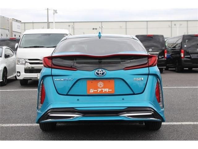PRIUS PHV