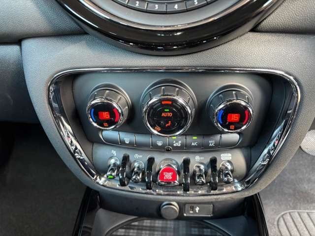 MINI COOPER D CLUBMAN