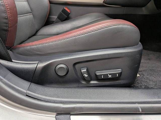LEXUS IS300