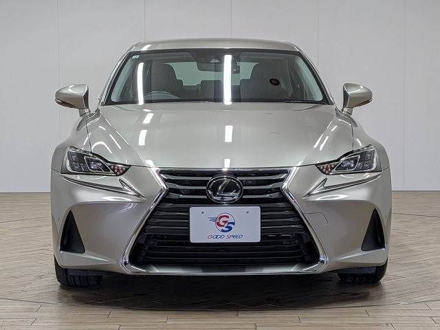 LEXUS IS300