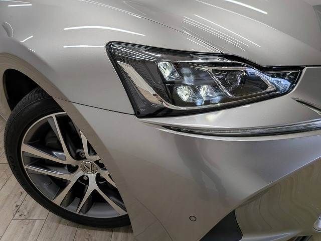 LEXUS IS300