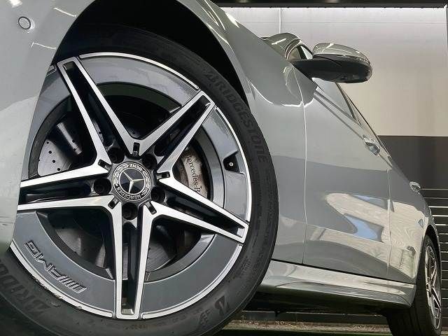 MERCEDES BENZ C class sedan