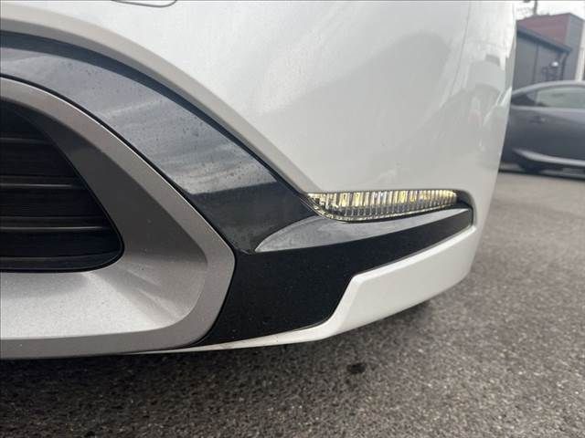 PRIUS 4WD