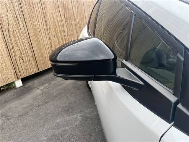 PRIUS 4WD