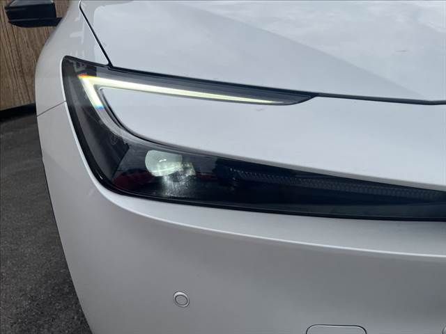 PRIUS 4WD