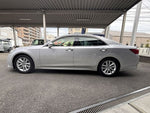CROWN sedan