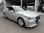 CROWN sedan