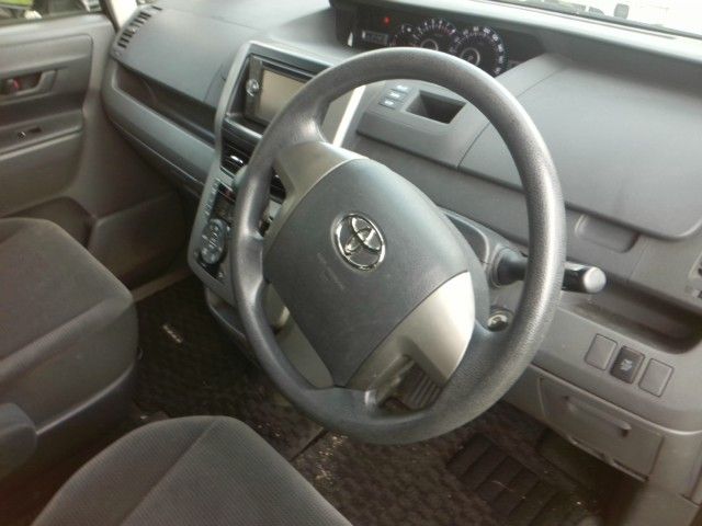 NOAH 4WD