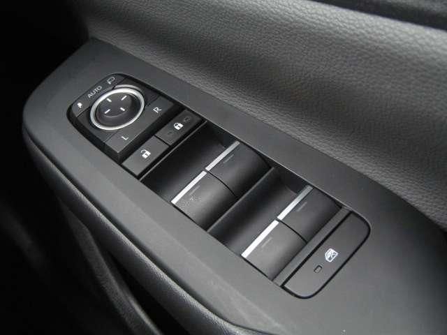 PRIUS 4WD