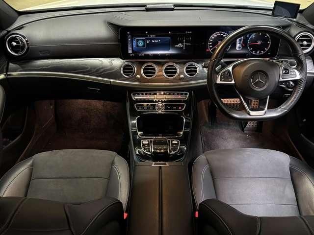 MERCEDES BENZ E class sedan