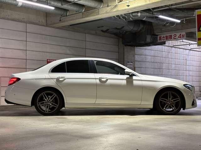 MERCEDES BENZ E class sedan