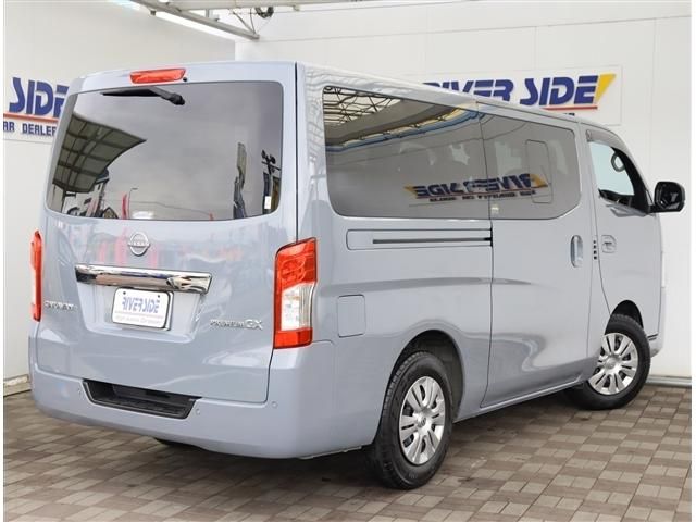 CARAVAN van 2WD