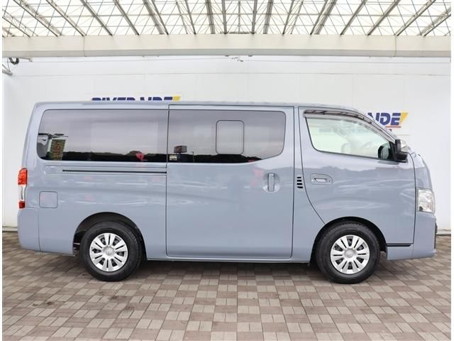 CARAVAN van 2WD