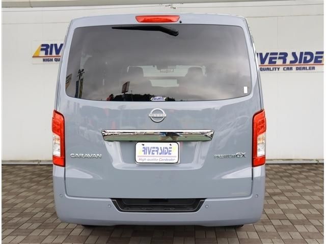 CARAVAN van 2WD