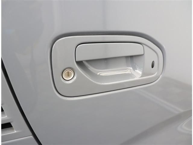 CARAVAN van 2WD