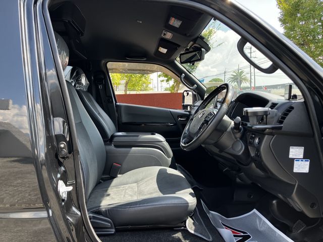 HIACE van 2WD